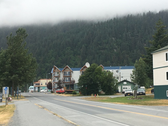 2019/07(July)/Jim-Janeen-50th-Anniversary-Alaska-Cruise/12_Seward/640x480_2019-07-12 07-50th-anniversary-cruise-Seward-to-Anchorage-05.JPG